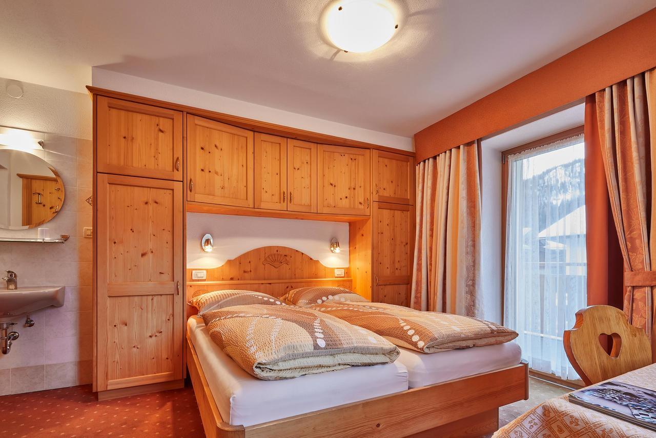 Hotel Garni Reutlingen Colfosco Esterno foto